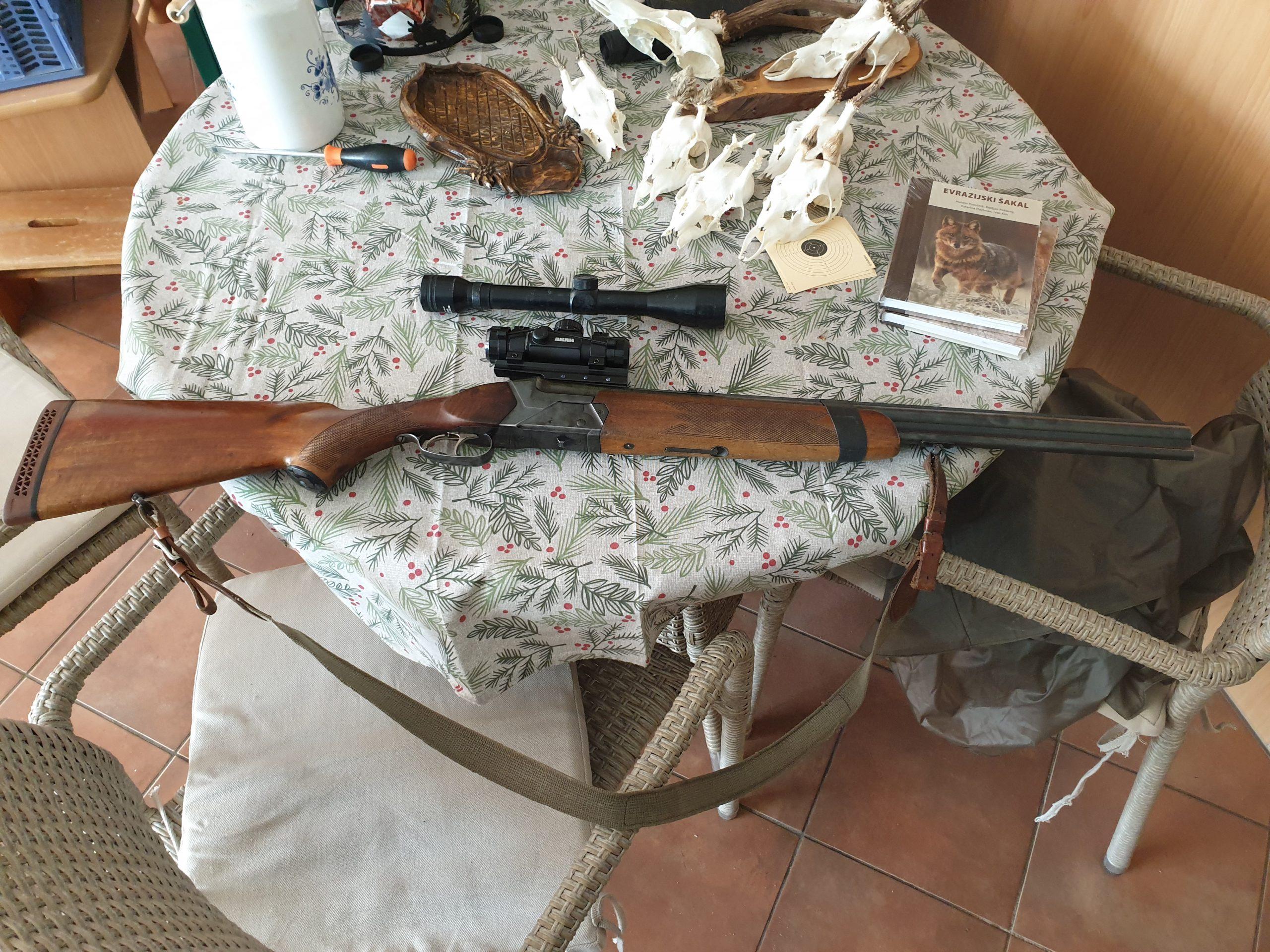 Prodaja se puska v kompletu 7x65r/12