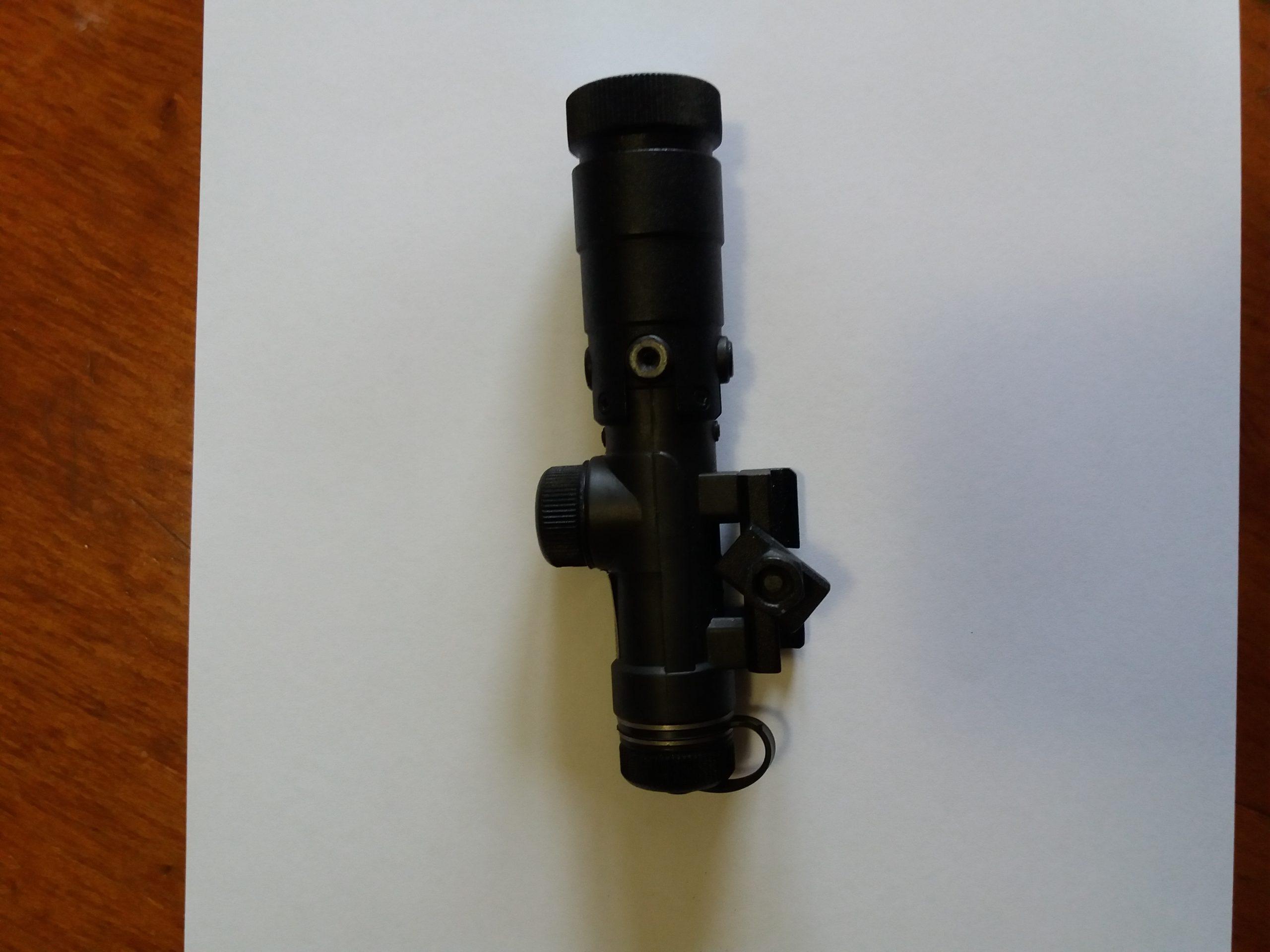 Dipol LED iluminator