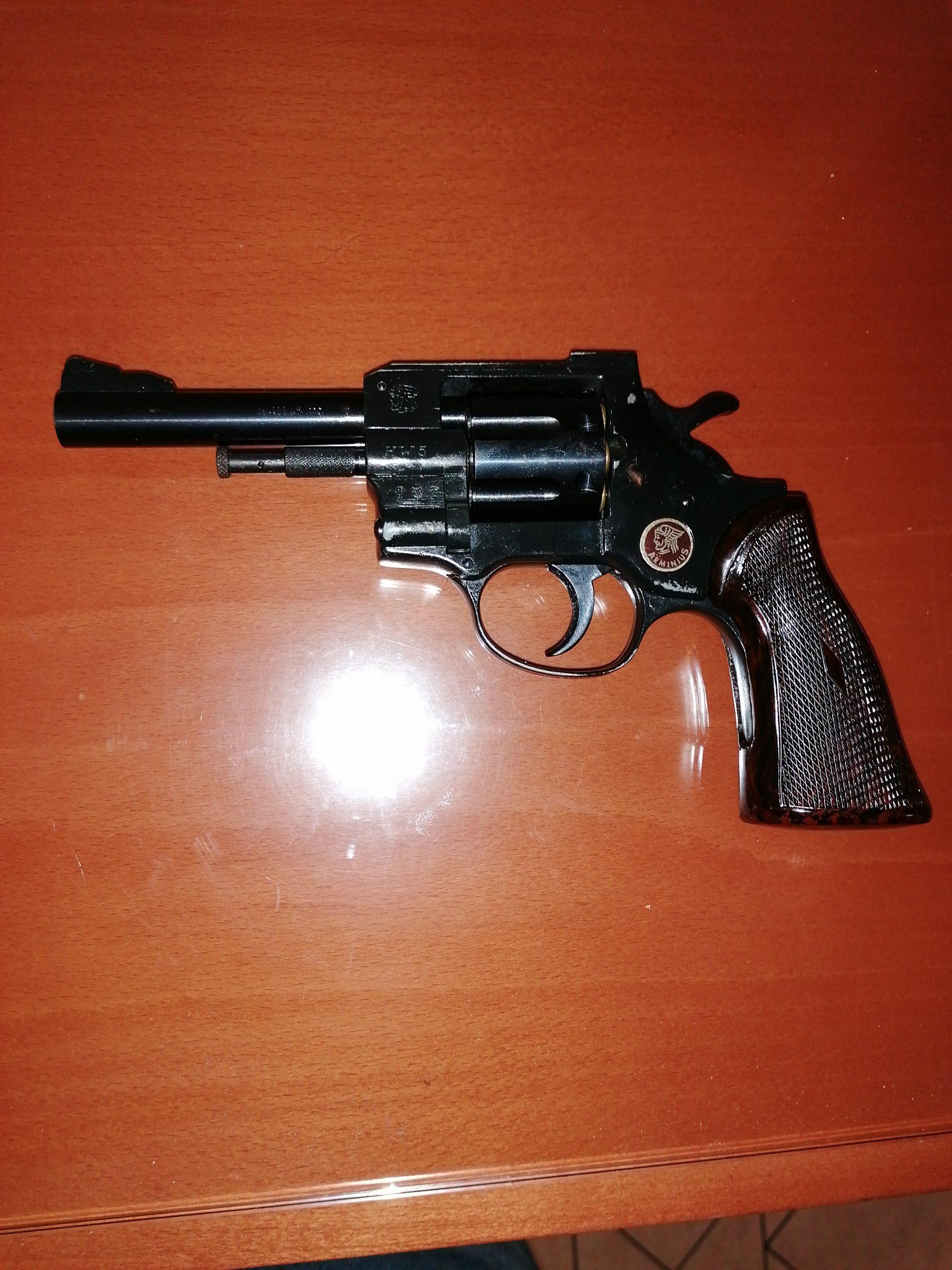 Revolver