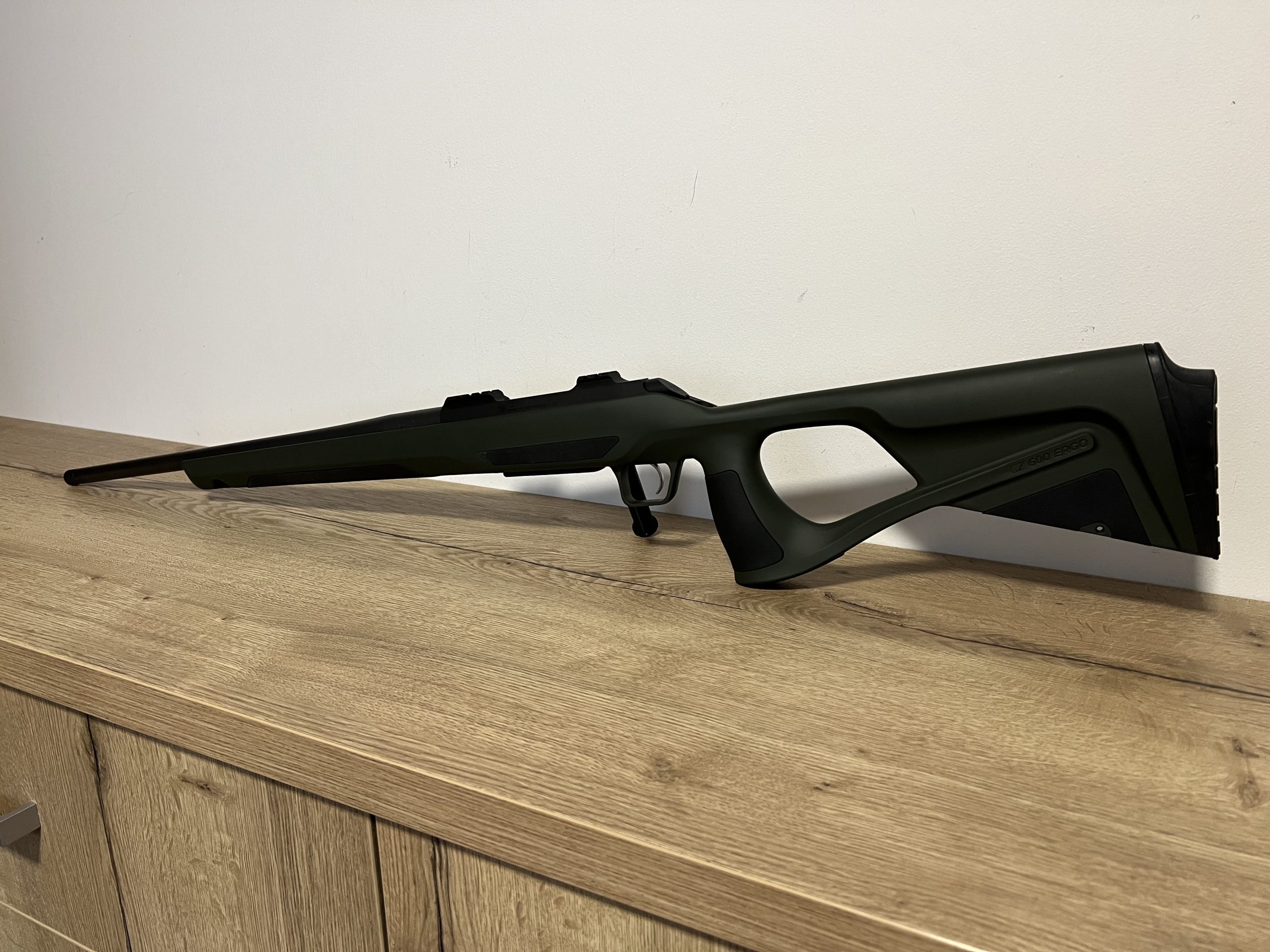 Prodam popolnoma novo repetirno puško Česka zbrojovka CZ 600 ERGO, cal. 308 Win