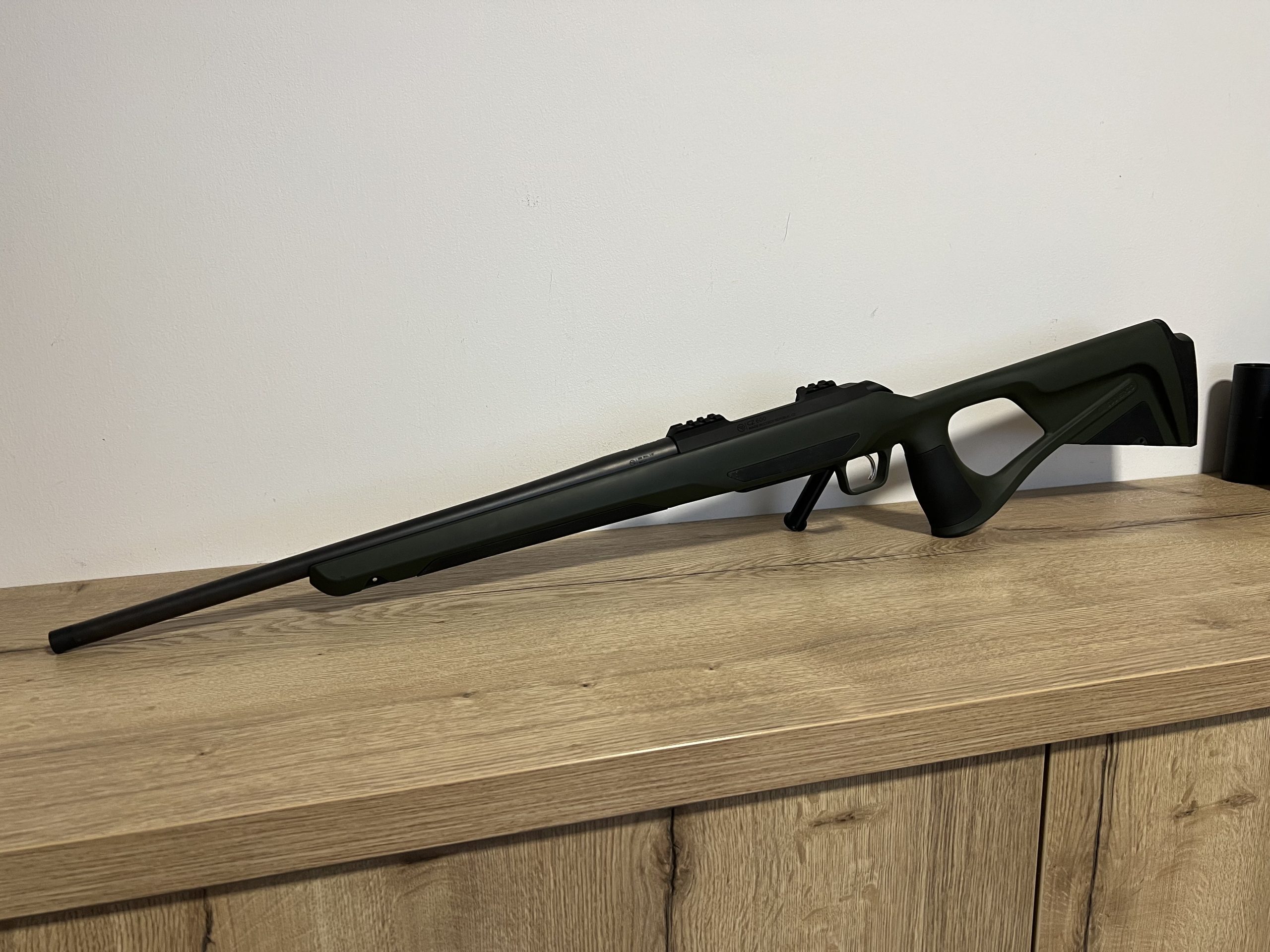 Prodam popolnoma novo repetirno puško Česka zbrojovka CZ 600 ERGO, cal. 308 Win