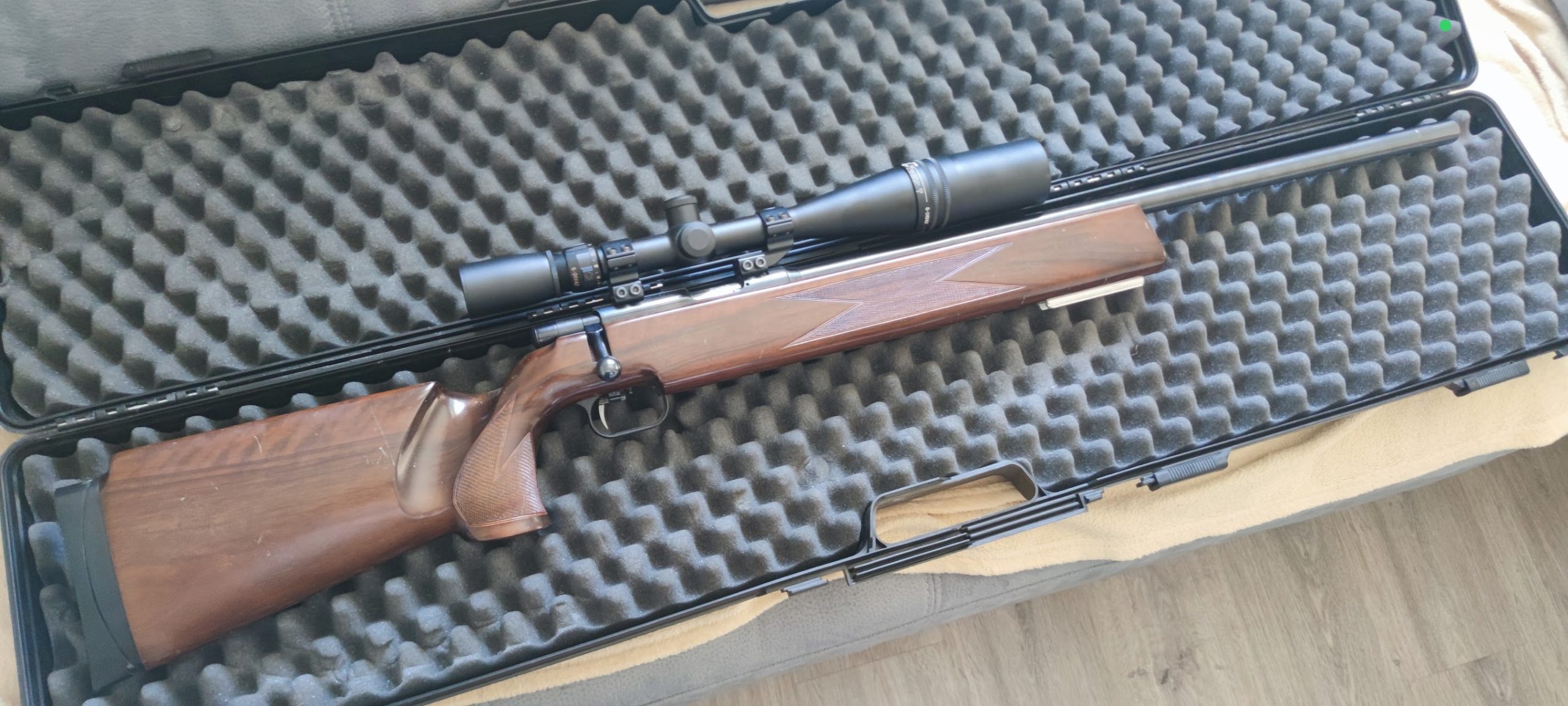 Anschutz 54 z optiko sightron . 4-24×42