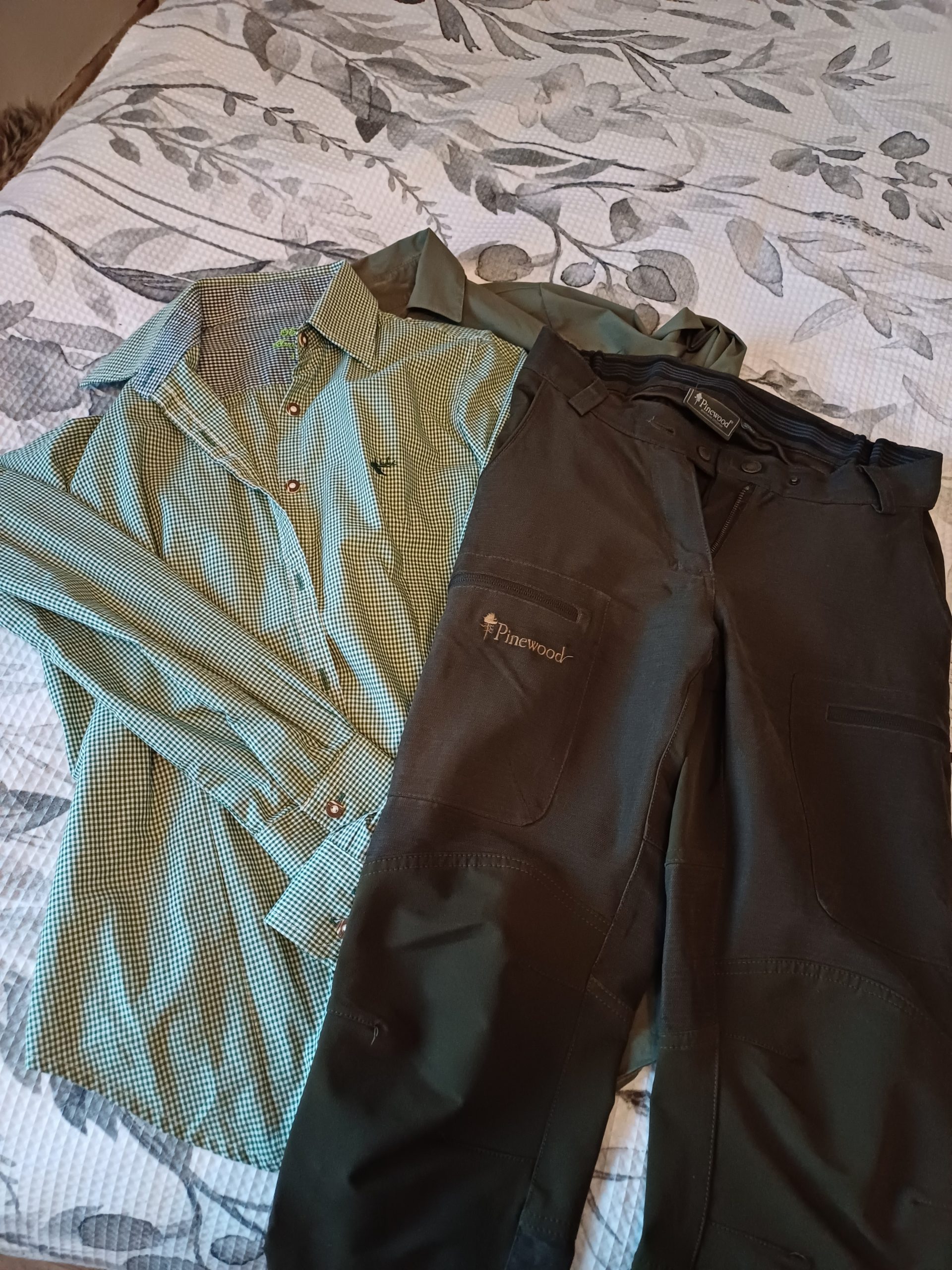 Lovska oblacila zenska st.s