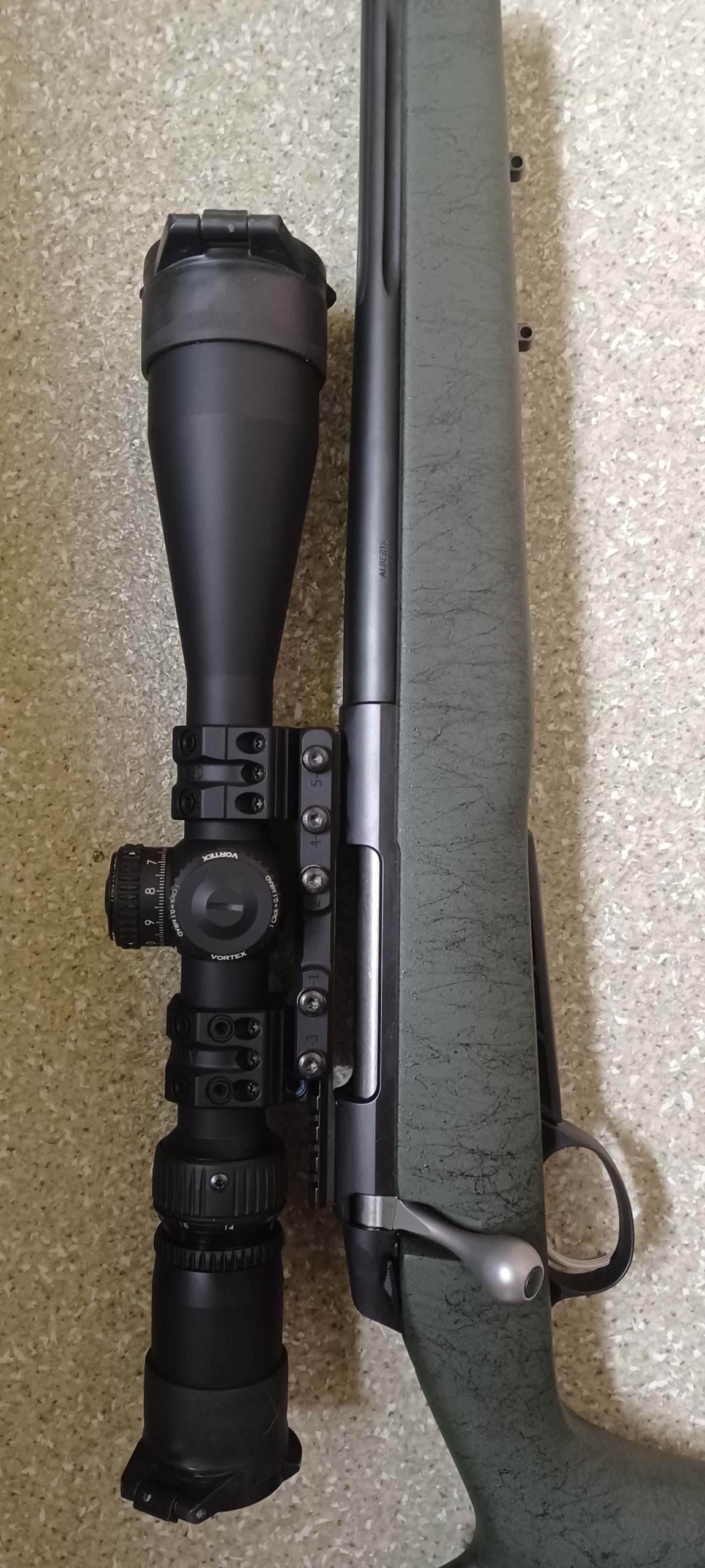 PRODAM PUŠKO SAKO A7 ROUGTECH V KOMPLETU