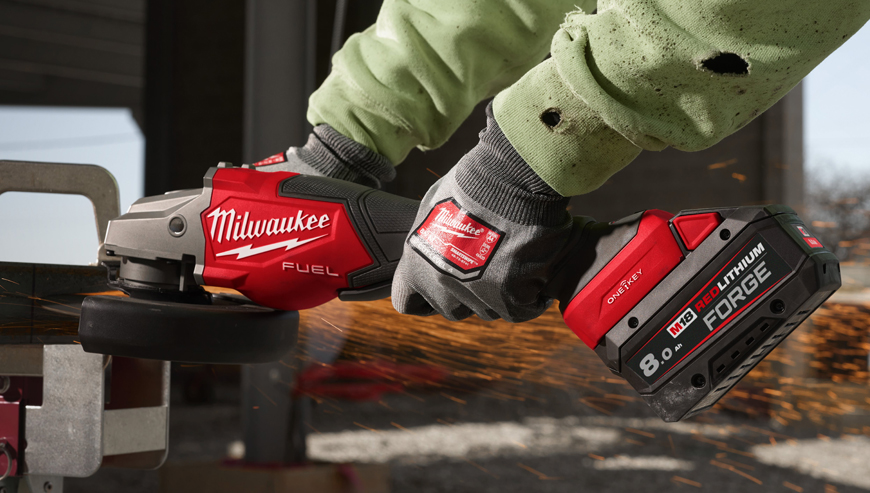 Milwaukee akumulatorska baterija M18 FB8 z 8.0 Ah kapaciteto in FORGE tehnologijo