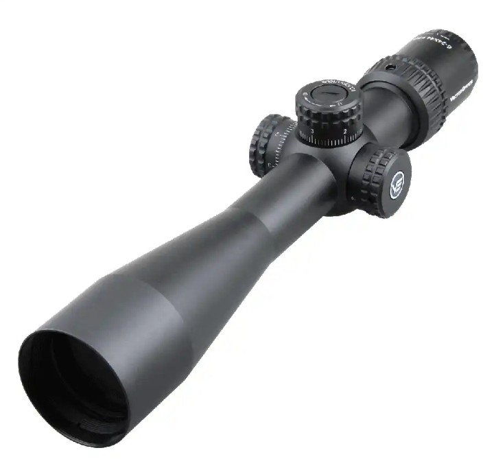 Strelni daljnogled Vector Optics 6-24×44 FFP