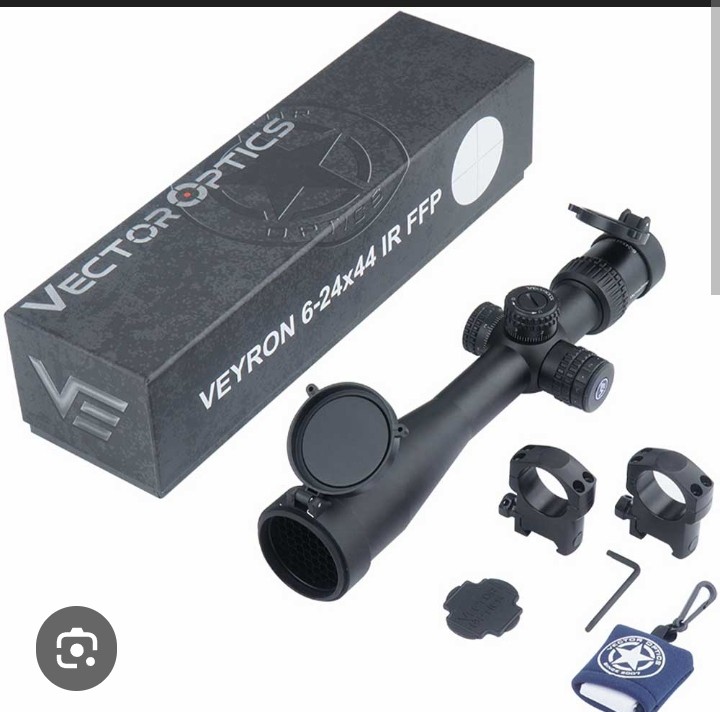 Strelni daljnogled Vector Optics 6-24×44 FFP