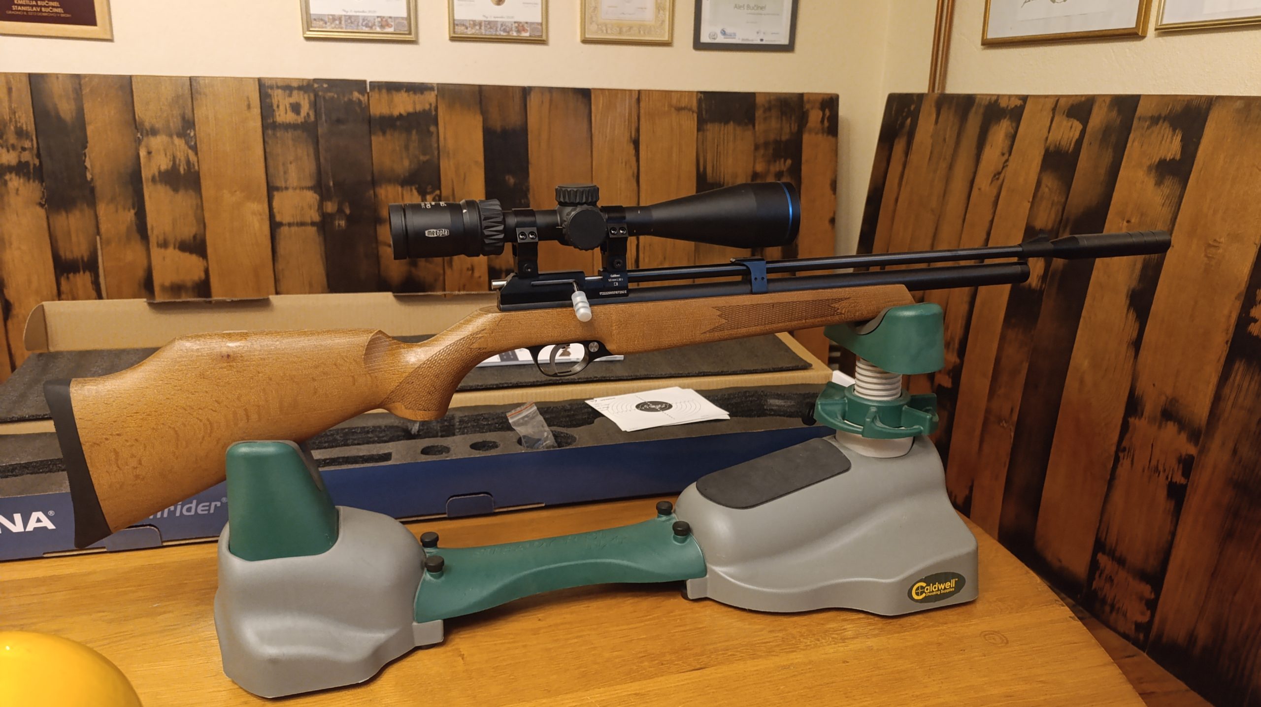 PCP zračna puška Diana stormrider gen .22 20J + Meopta optika 5 4-20×50