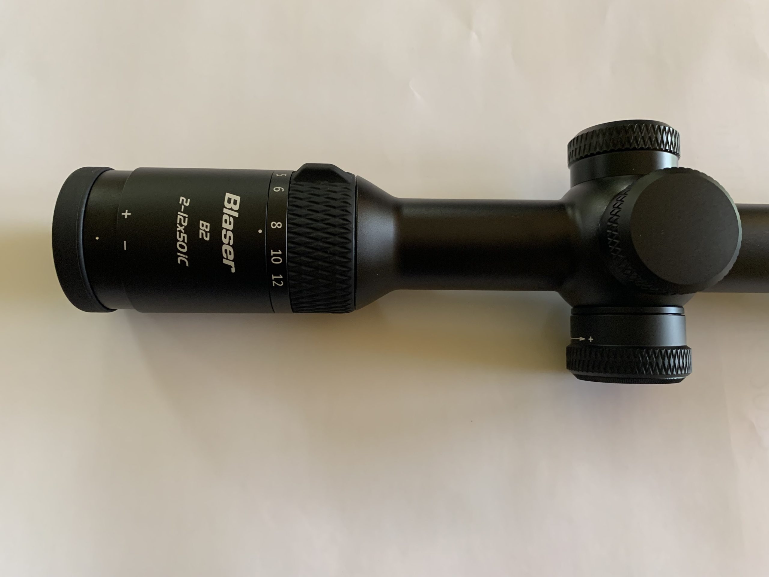 PRODAM STRELJNI DALJNOGLED BLASER B2 2-12X50 iC S