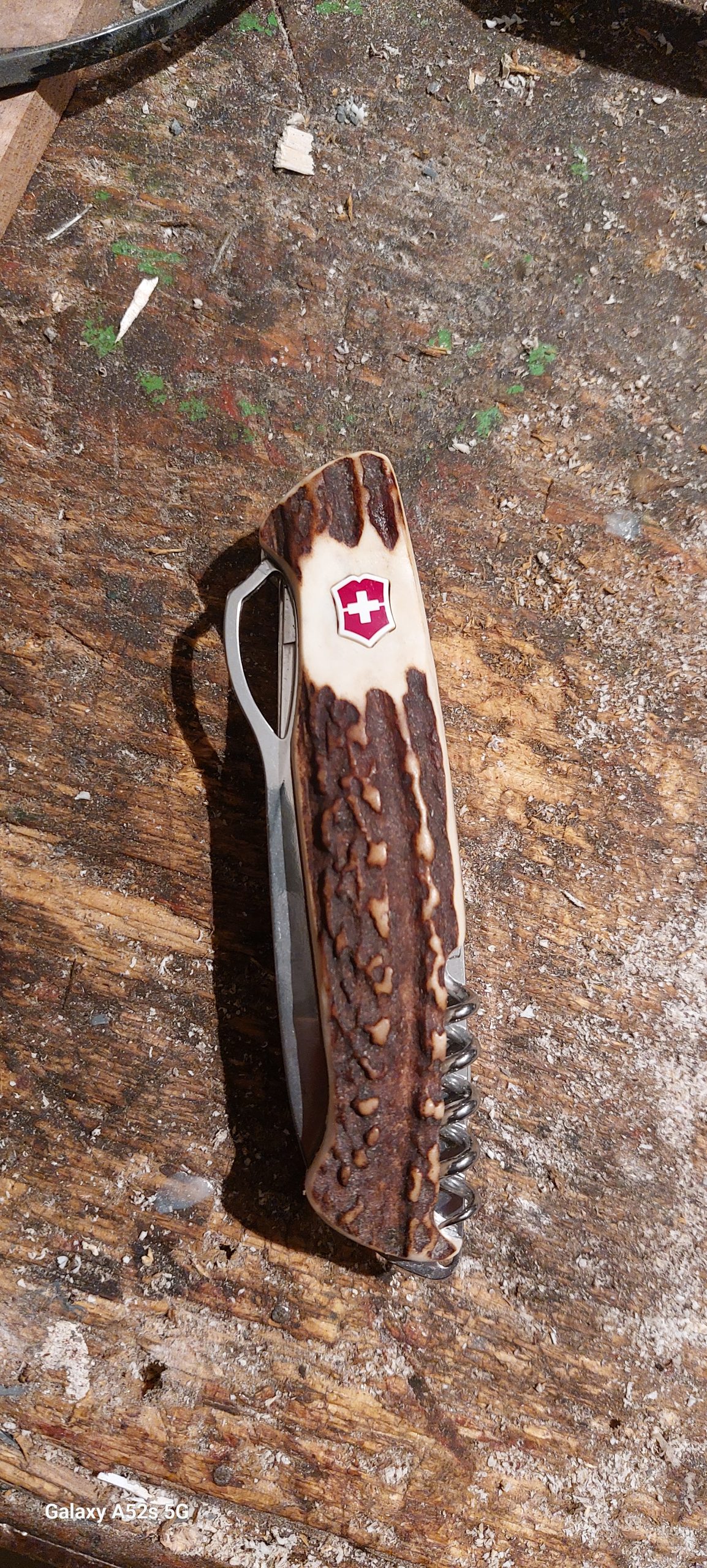 Lovski noži (victorinox swiss)