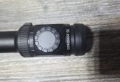 ZEISS Conquest DL 2,5–12×56 – odlično ohranjen