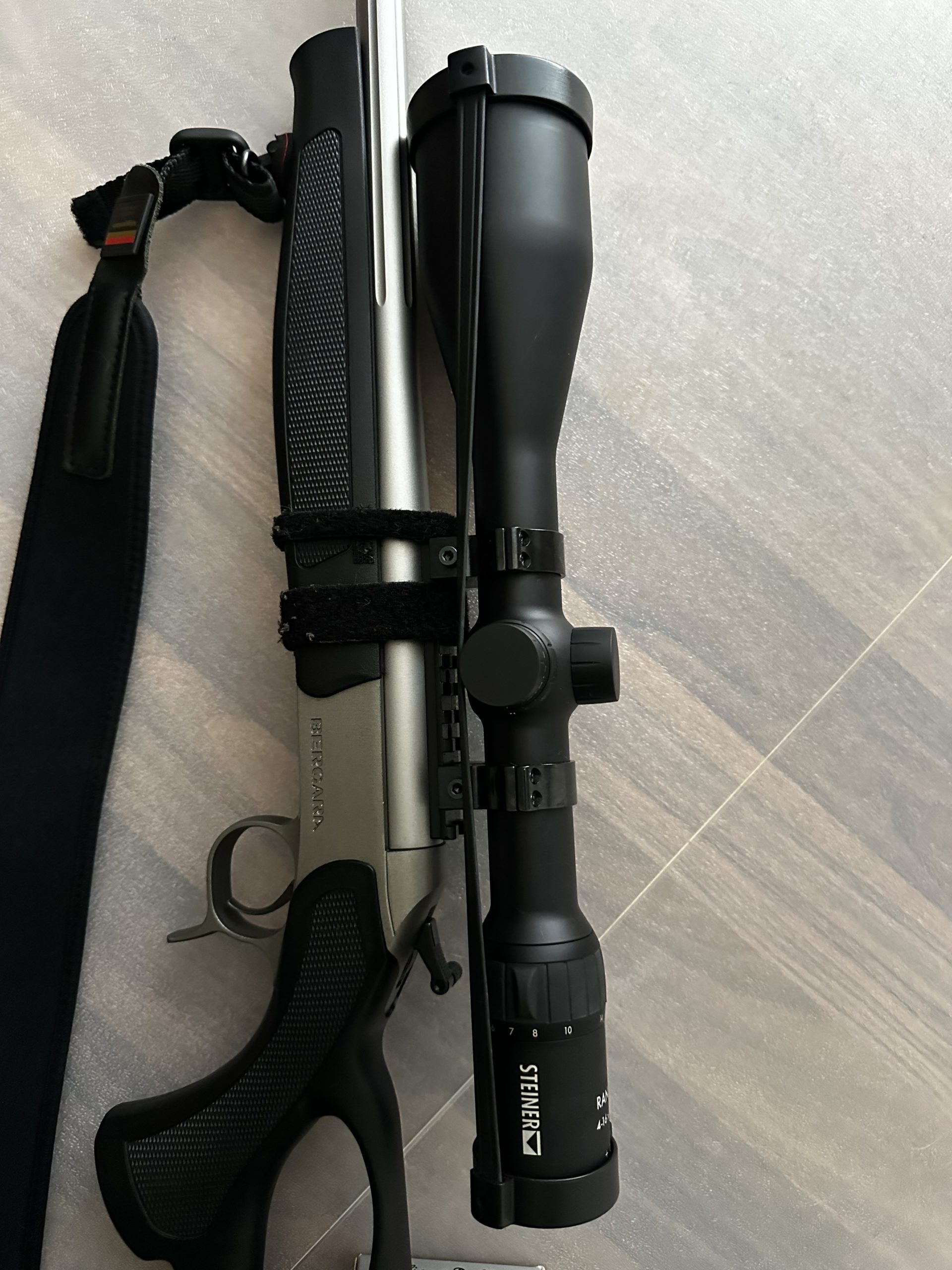 Prodam strelni daljnogled Steiner Ranger 4