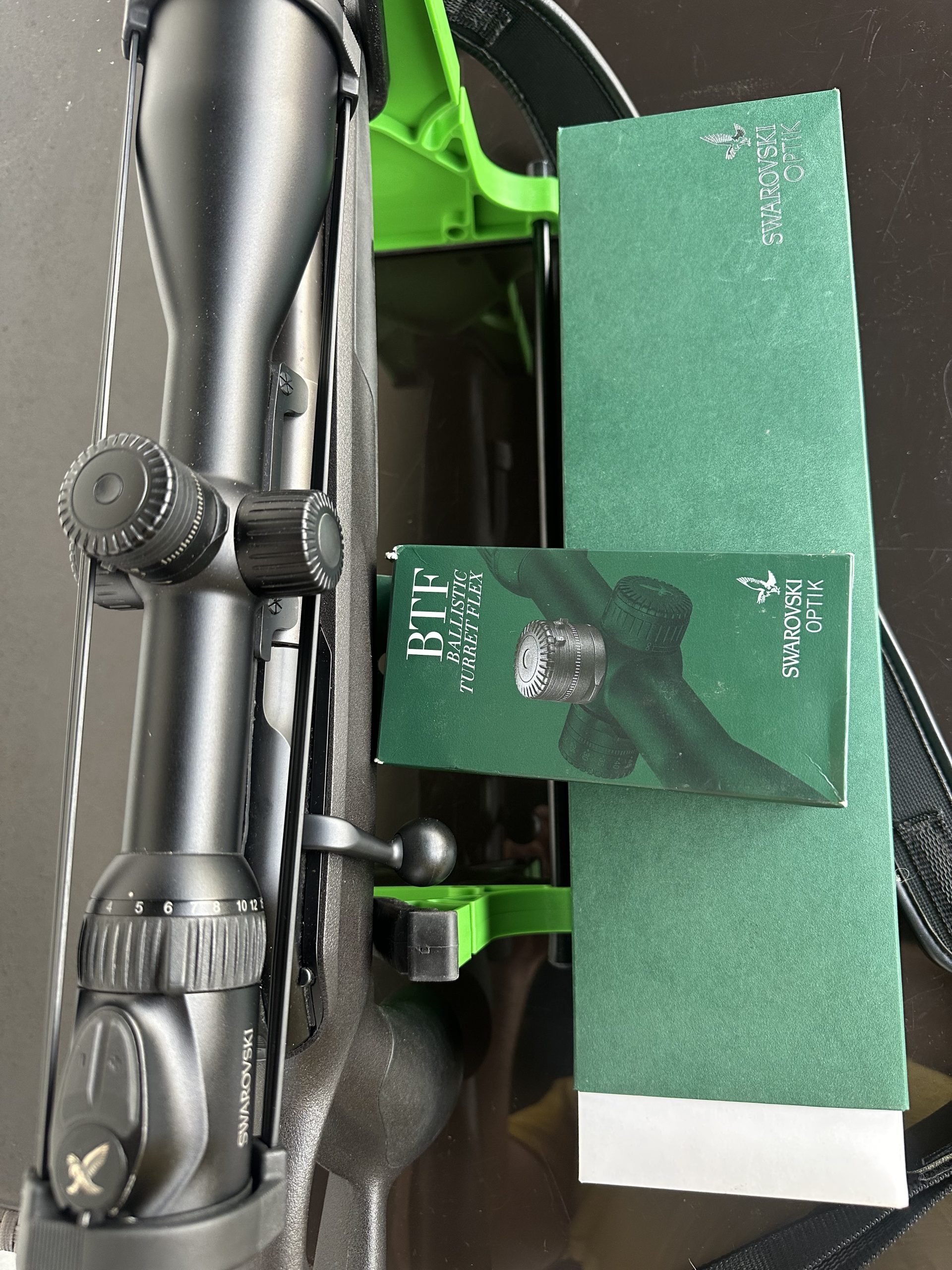 Swarovski Z8i 2.3-18×56 SR z blaser montažo