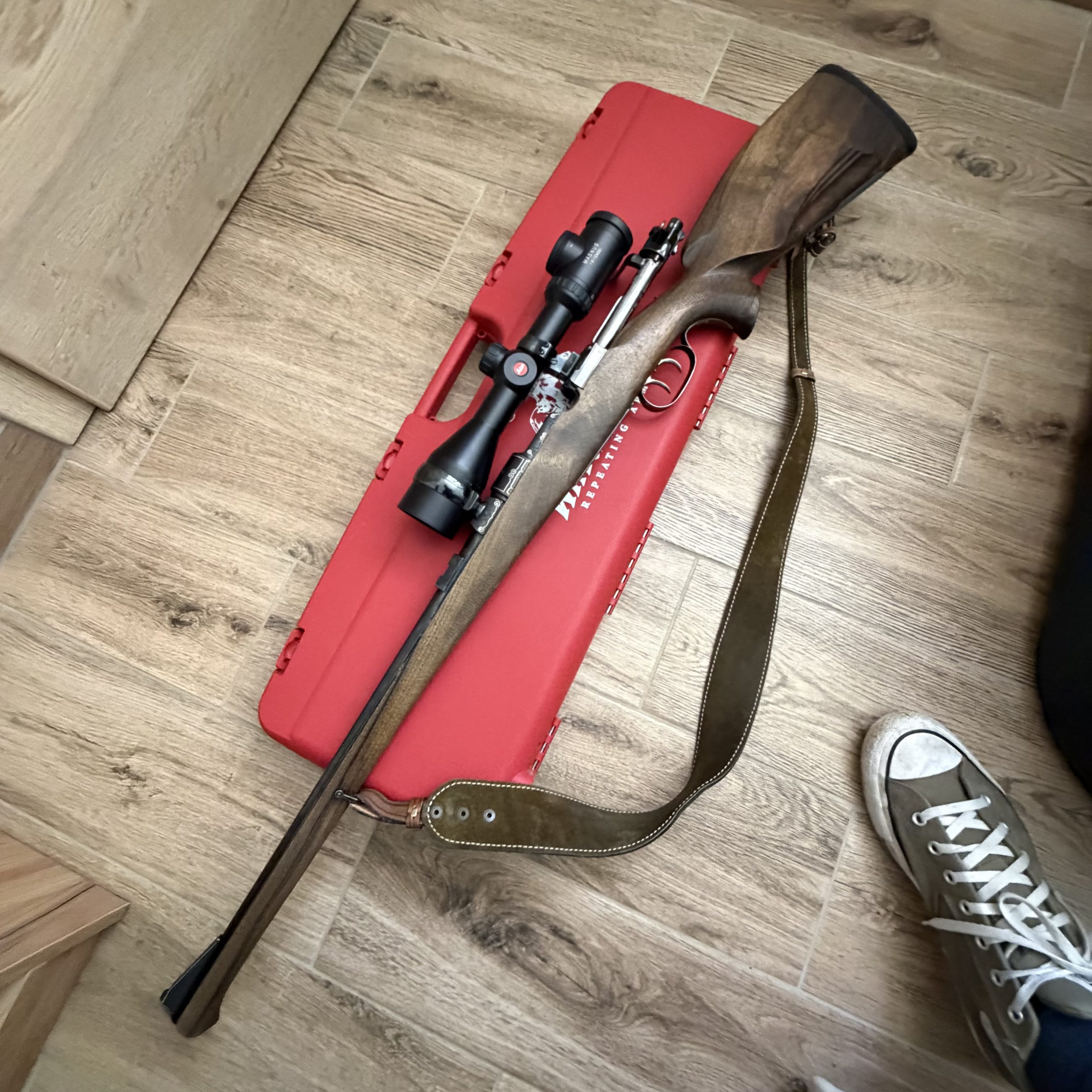 Mauser 98 on leica Magnus, skupaj ali posebej
