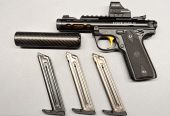 Prodam pištolo Ruger Mark IV kaliber 22 Lr.