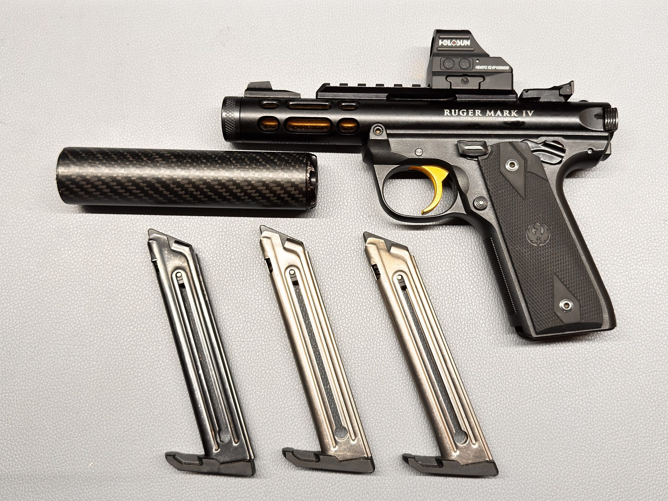 Prodam pištolo Ruger Mark IV kaliber 22 Lr.