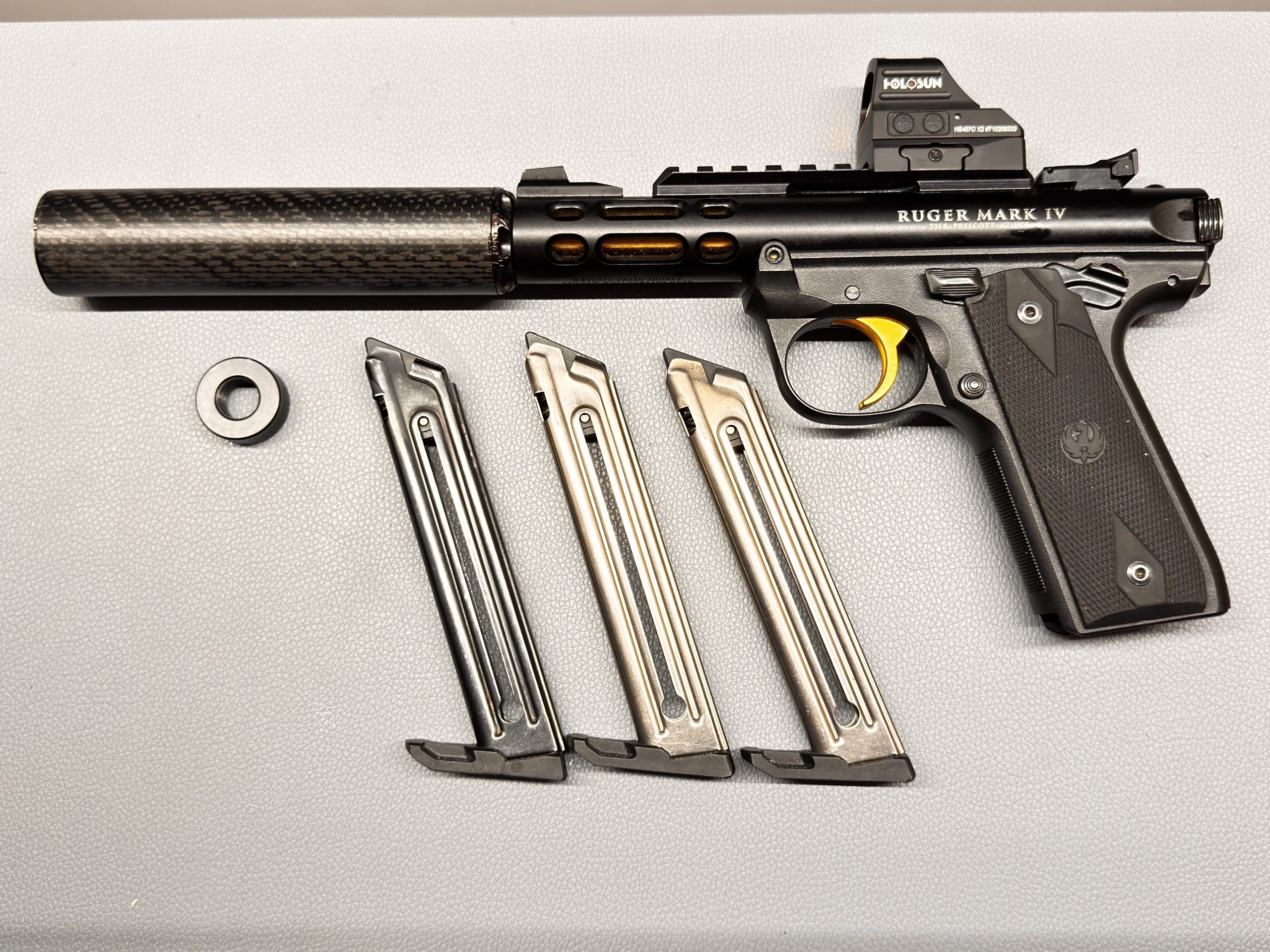 Prodam pištolo Ruger Mark IV kaliber 22 Lr.