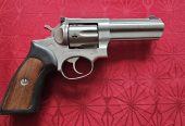 Prodaja se Ruger GP100