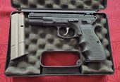 Proda se pištola CZ 75 B cal.40 S&W