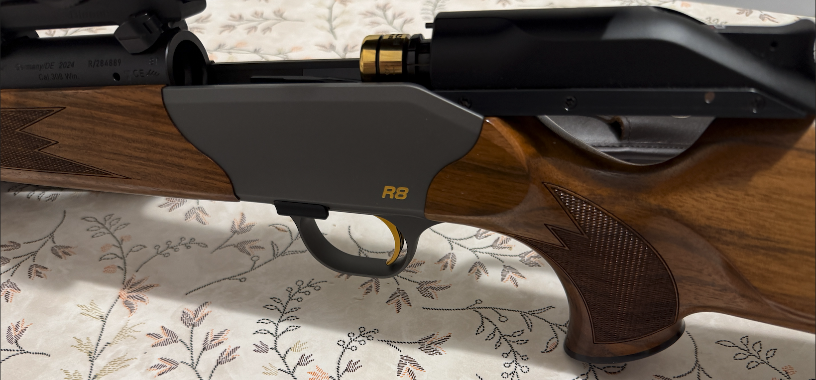 Prodam LP Blaser R8 win .308 Professional