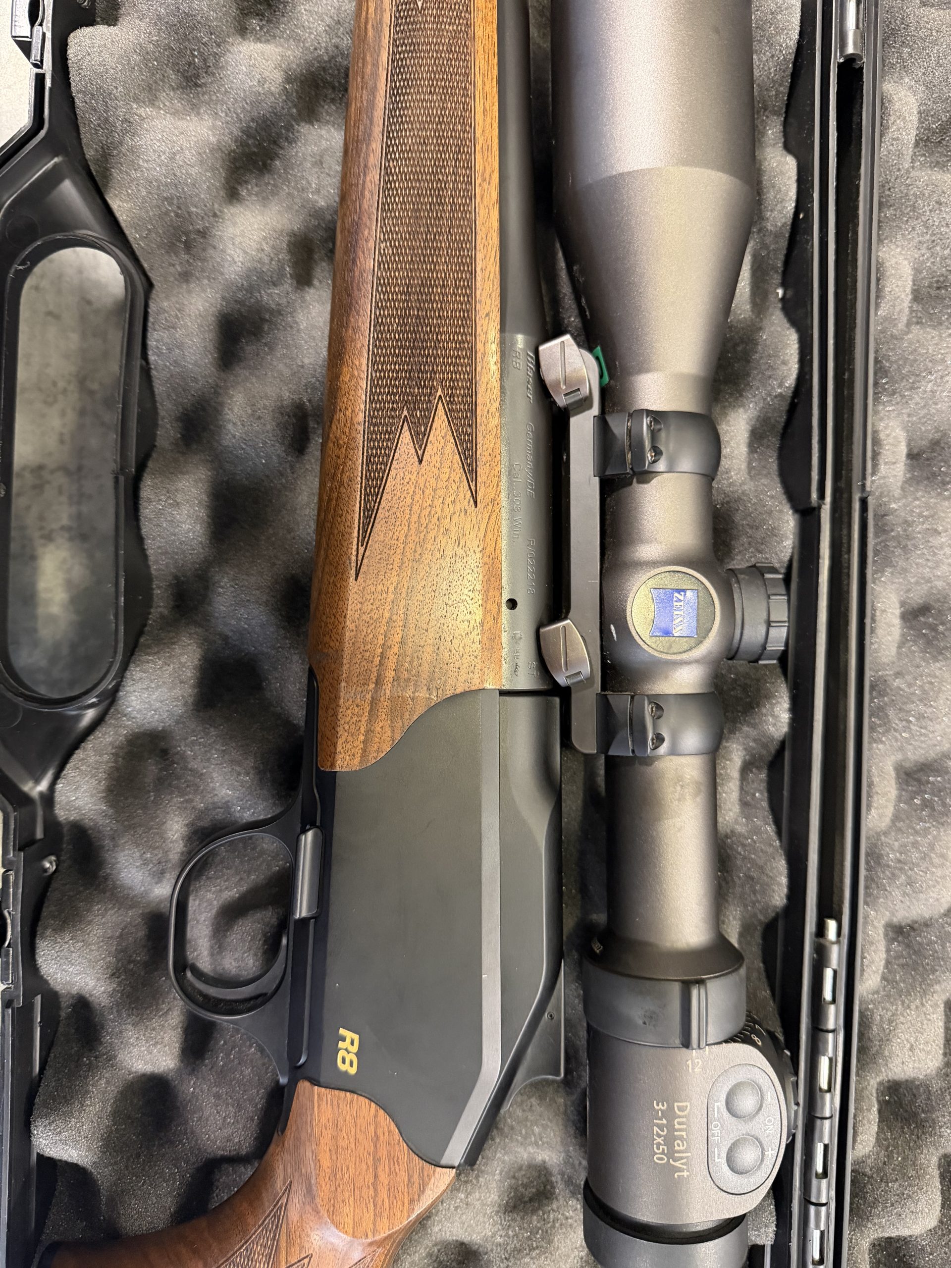 Prodam LP BLASER R8 cal. win. 308