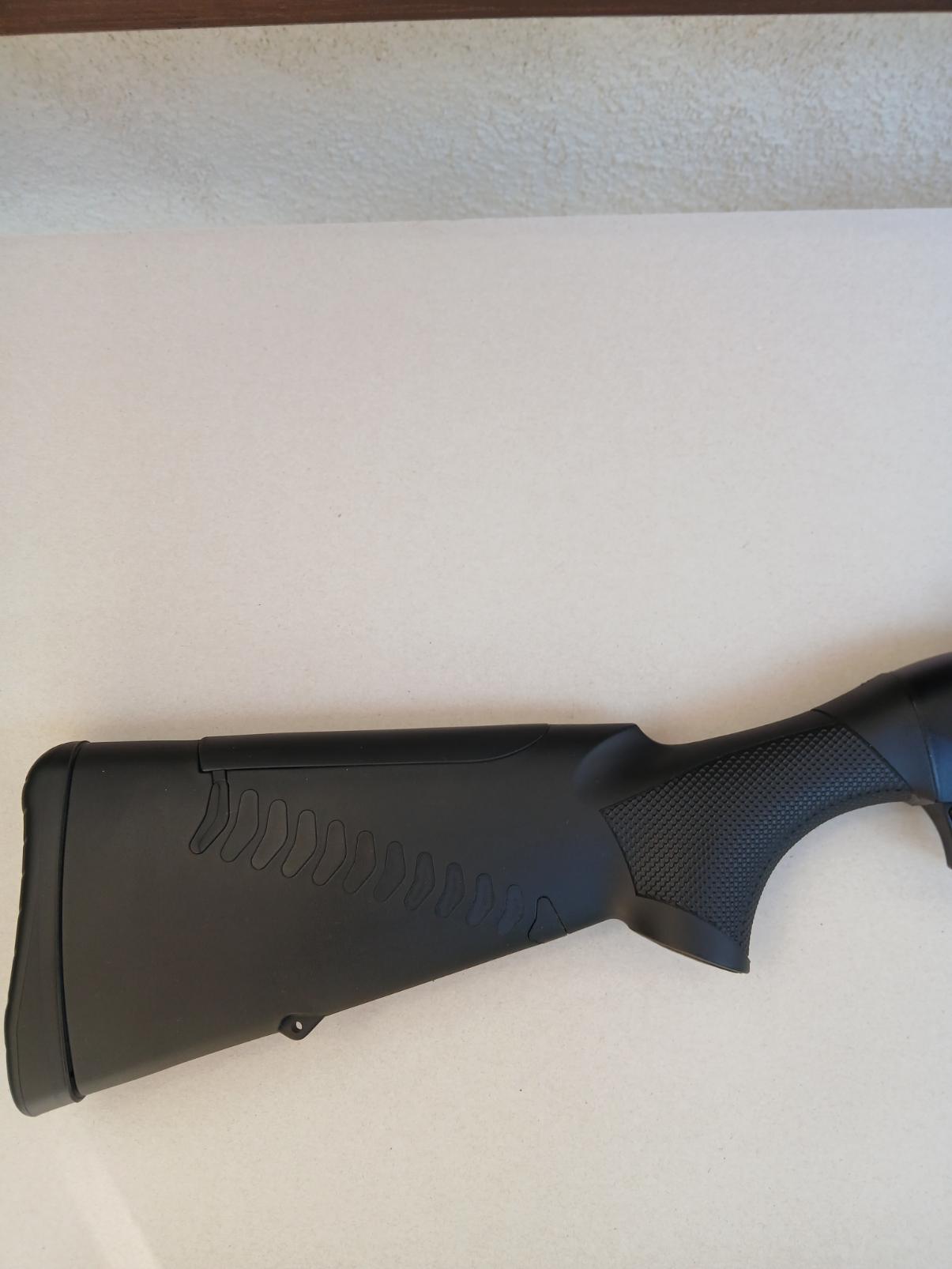 Polavtomatska šibrenica Benelli M2 Tactical
